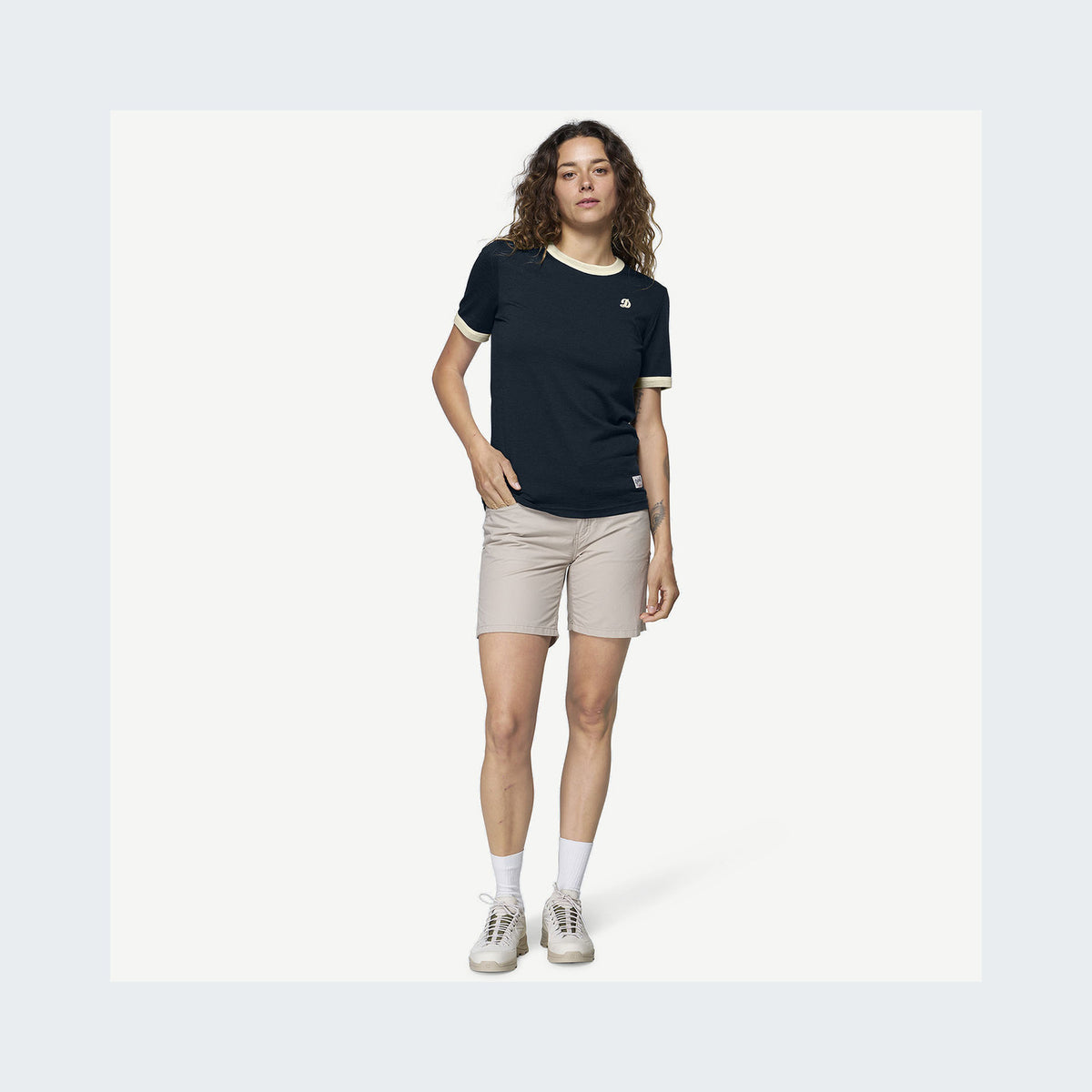 Ink/Offwhite