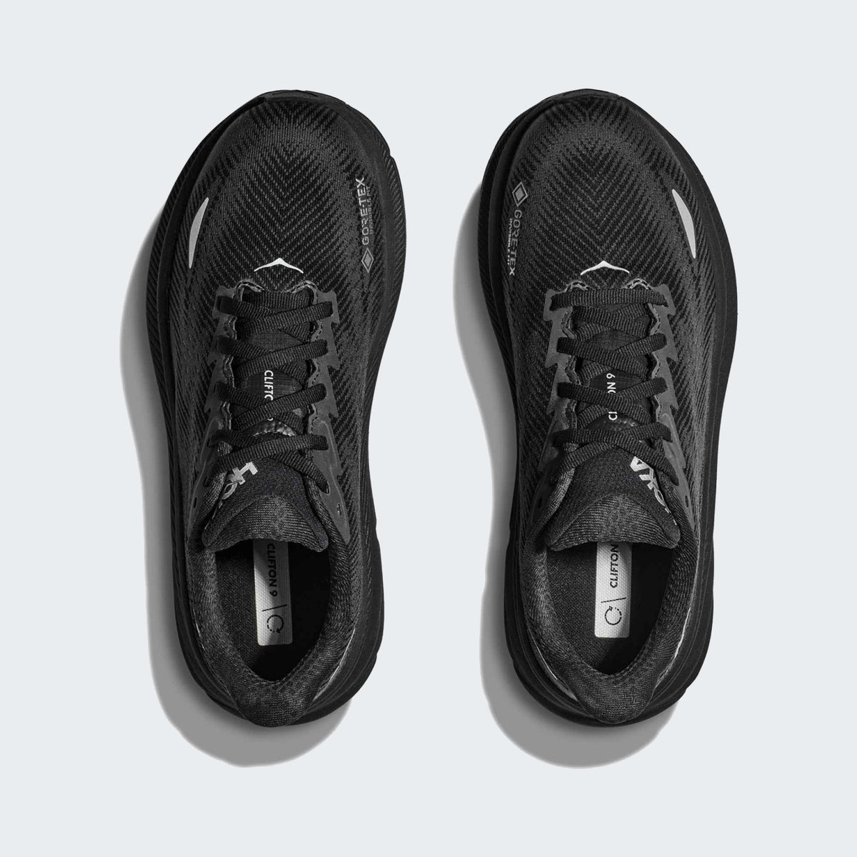 Black/black
